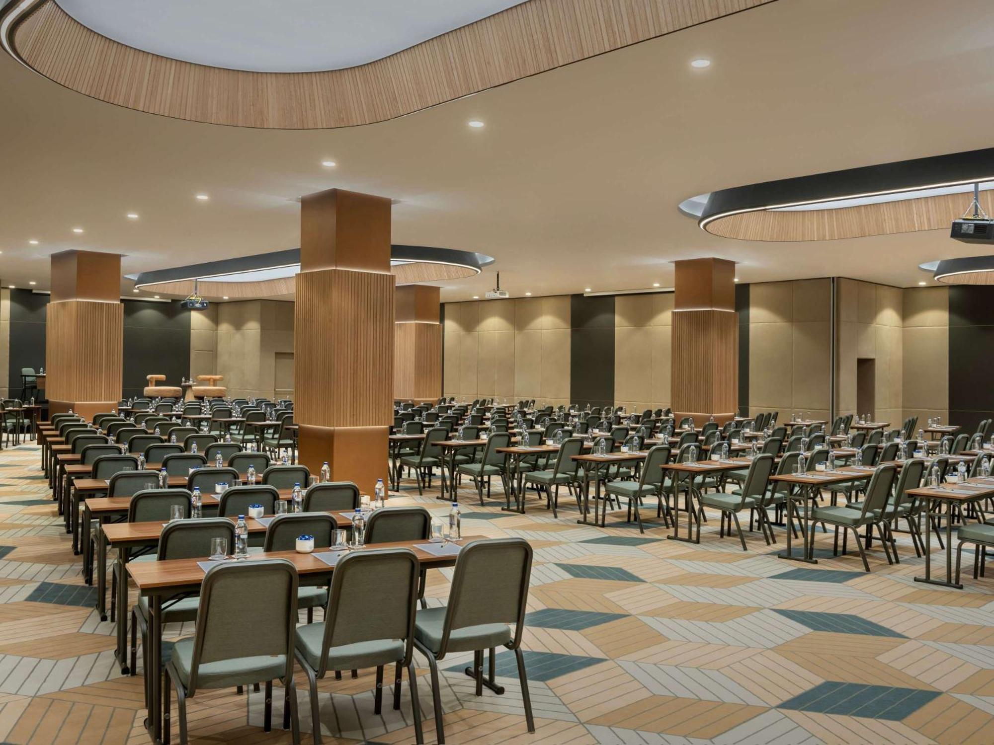 Moevenpick Hotel Istanbul Marmara Sea Buitenkant foto