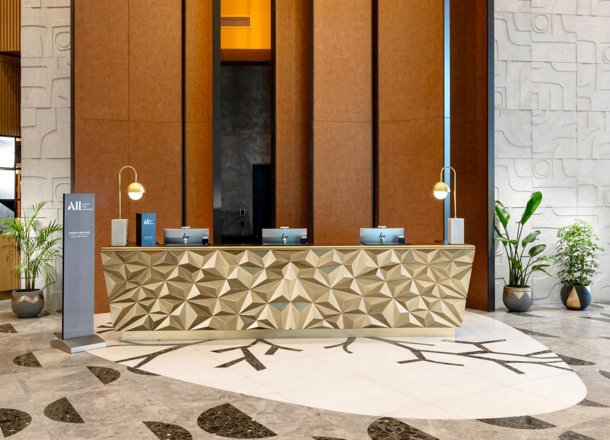Moevenpick Hotel Istanbul Marmara Sea Buitenkant foto